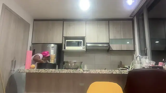 ChocolateCakeQueen live sex cam