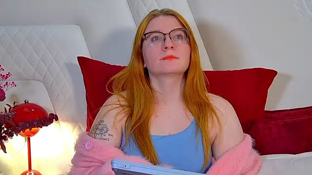 AliceAllisons's cam snapshot