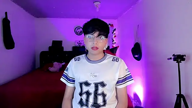 AnggelONfiree live sex cam