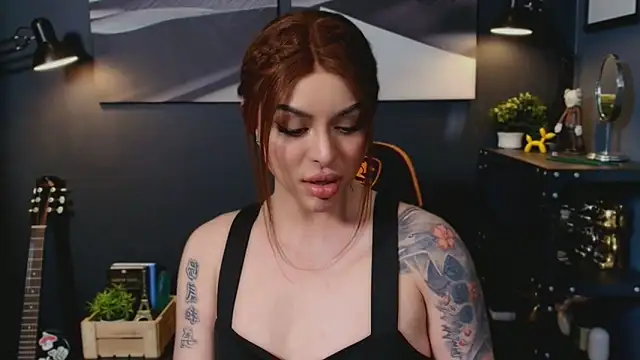 LetisiaRocks live sex cam