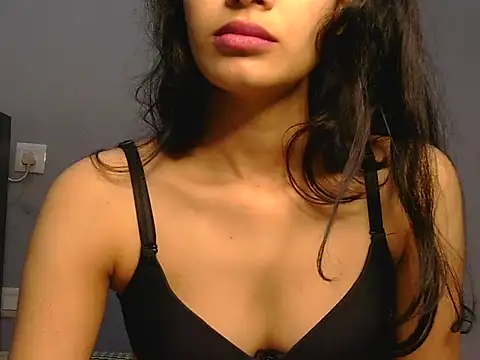 Anushka_shrma live sex cam
