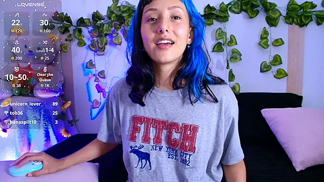 tati_cardenas's cam snapshot