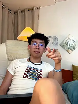 liam_twiink live sex cam