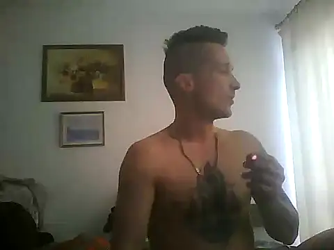 MathhewKingNikos's cam snapshot