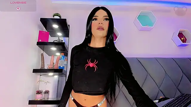 Amira_Ember live sex cam
