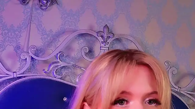 BECKI_VRES's cam snapshot