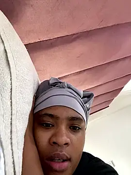 _Fifi's cam snapshot