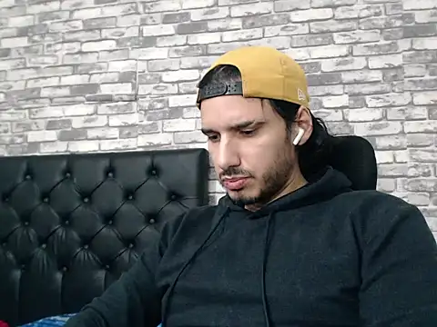 MrTyler667's cam snapshot