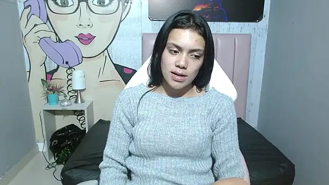 cora_desirers707's cam snapshot