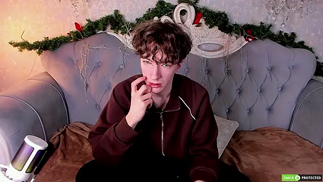 TrevorBenson live sex cam