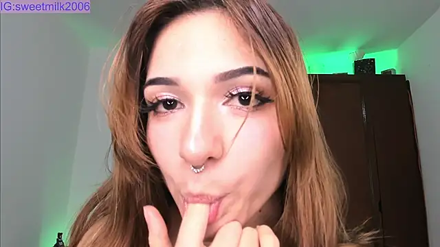 sweetmilk2006's cam snapshot