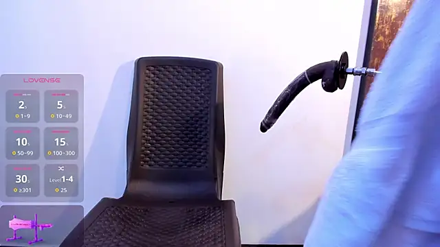 klhoe_boobs's cam snapshot