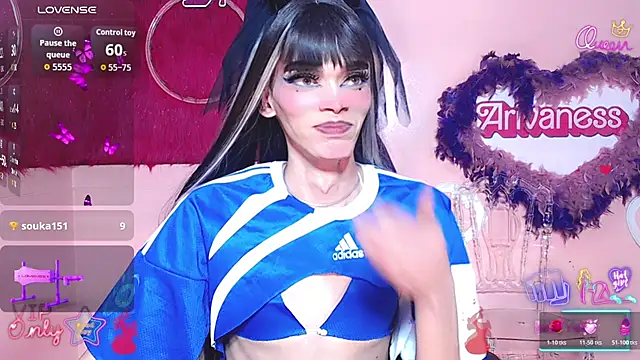 camila_vasquez_'s cam snapshot