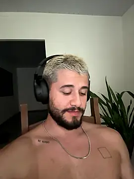 guzz_fit's cam snapshot