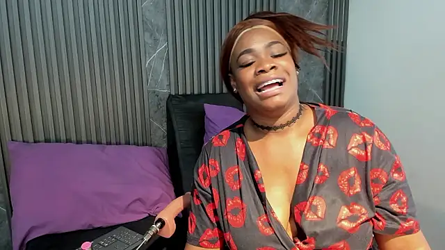 SaraiEvans live sex cam