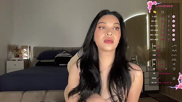 Rogueblaze live sex cam