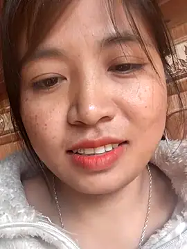 miumiu_sexy2x's cam snapshot