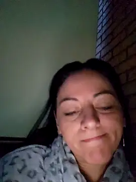 bruneta_sexy23 live sex cam