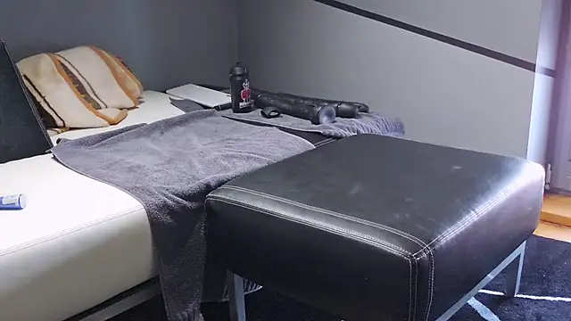 slavic_boy_39 live sex cam