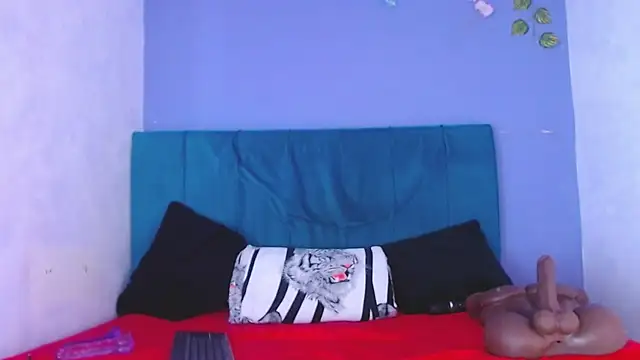 amara_leoncm live sex cam