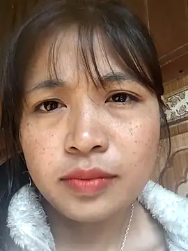 miumiu_sexy2x's cam snapshot