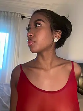 IamCrystal2 live sex cam