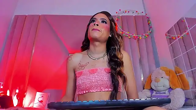 jazmin_waked's cam snapshot