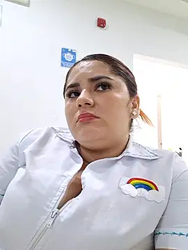 girl_redhead_bigtits's cam snapshot