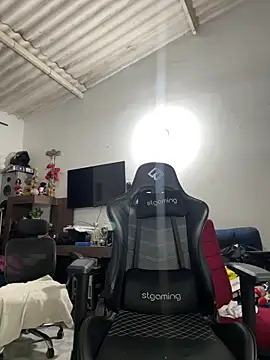 Lucia-Candy's cam snapshot