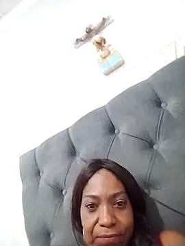 laseducida live sex cam