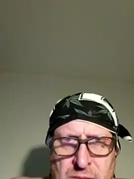 Freddyking146f live sex cam