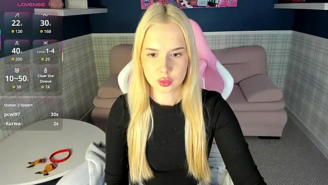 NicoletaCooper's cam snapshot