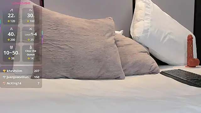 mia_collins96's cam snapshot