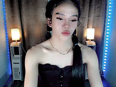 LauraSoHot's cam snapshot