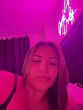 sexyyykloee live sex cam