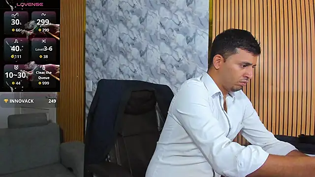 Hideintheoffice live sex cam