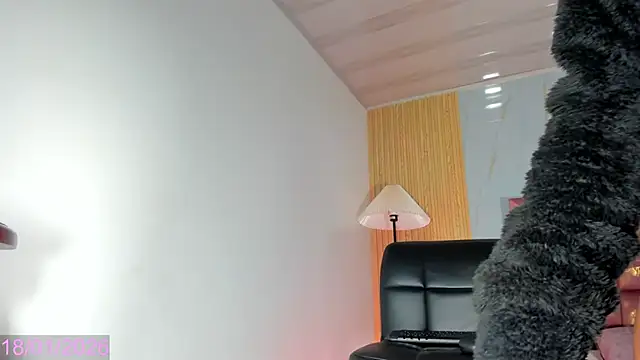 Keila_Mendoza live sex cam