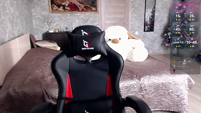 Korolek12 live sex cam