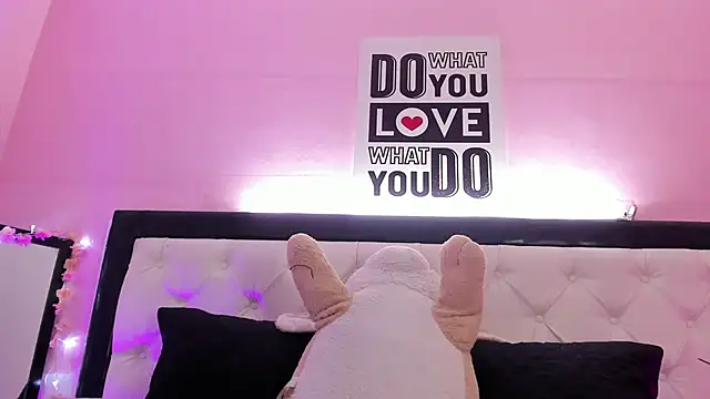 Barbieteeen live sex cam