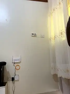 sweet18creamybigpussy's cam snapshot