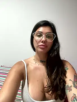 tiphanyari's cam snapshot