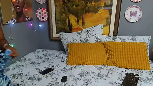 JuicyEbonyGoddess's cam snapshot