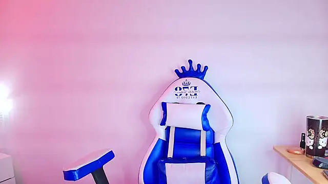 Lia_adamsss's cam snapshot