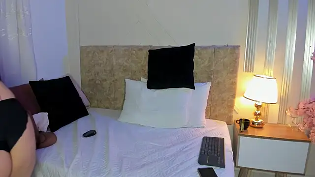 angelinarouse_'s cam snapshot