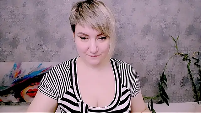 Djullia's cam snapshot