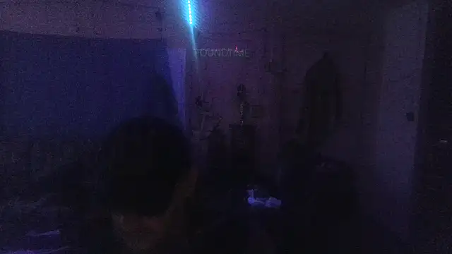 Poundtown1226's cam snapshot