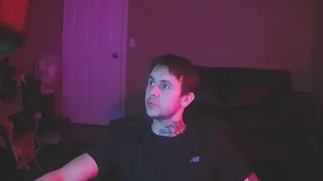 skateboardskate's cam snapshot