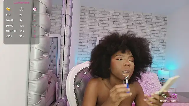 AmiraMorgan's cam snapshot