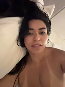 PetitLumiere live sex cam