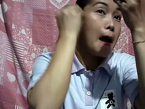 CreamyPussy30's cam snapshot